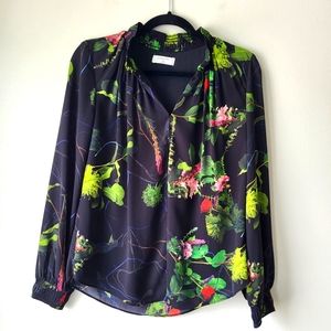 Babaton Aritizia Black Botanical Harry Feminine Flowy Blouse